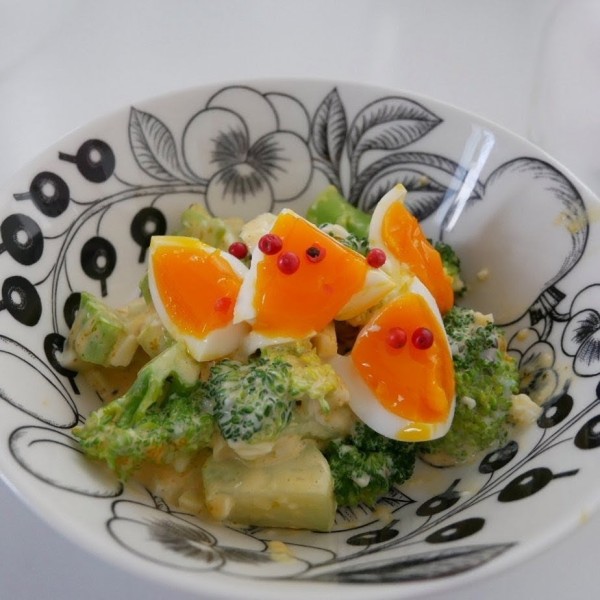 『食材2つ！ブロッコリーとゆでたまごのサラダ#今日のおうちごはん』