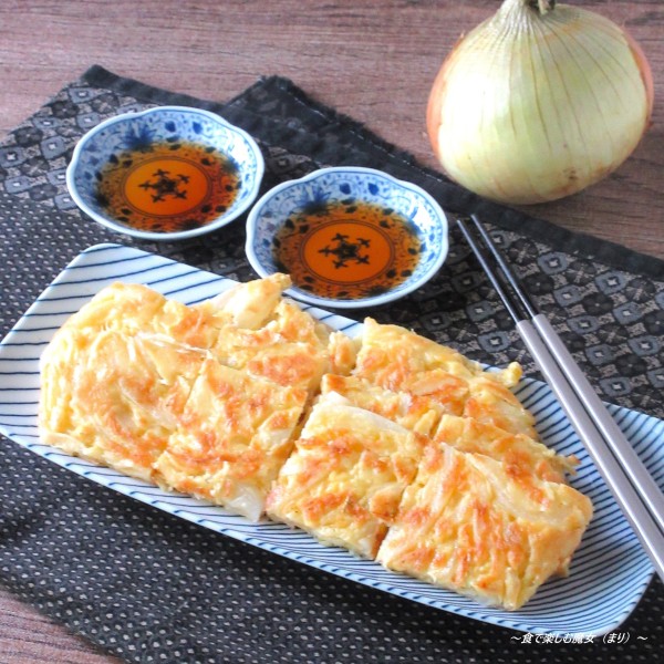シンプルだから甘み旨味が際立つ！『新玉ねぎ米粉チヂミ』