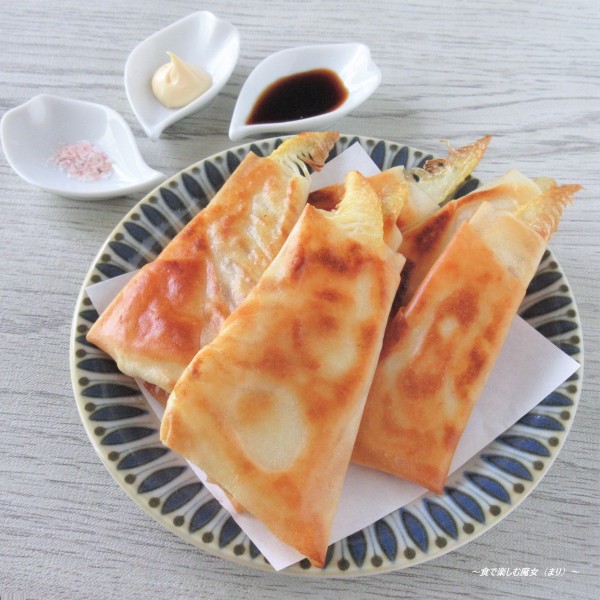 材料２つ。すごく簡単♪楽しい食感♪筍くるっと巻いて焼くだけ『たけのこパリパリ春巻き』