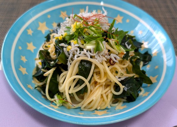 春の節約＆ボリューム満点メニュー☆生わかめとしらすの柚子風味パスタ♪☆♪☆♪