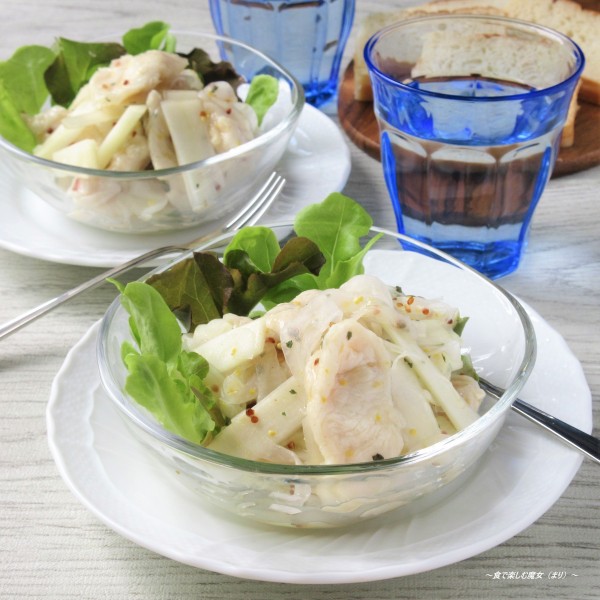 白い食材でタンパク質も摂れる。お手軽ご馳走ヘルシーサラダ『新玉ねぎ・うど・鶏ささみのサラダ』