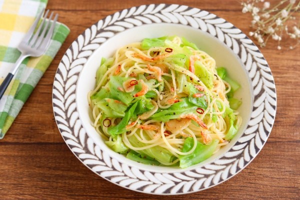 『＊【レシピ】白だしで簡単♪春キャベツと桜エビのペペロンチーノ＊』