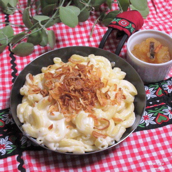 10分で完成。スイス風チーズマカロニ。『アルプラーマグローネン』スイス