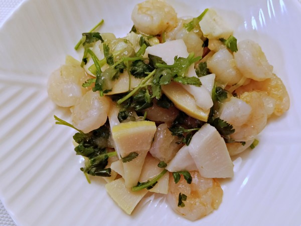 調味料はだし汁とゆず胡椒だけ！エビと筍のピリ辛炒め