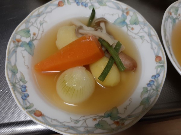 『自宅で収穫した、玉ねぎ・じゃがいも・ナスを使って』