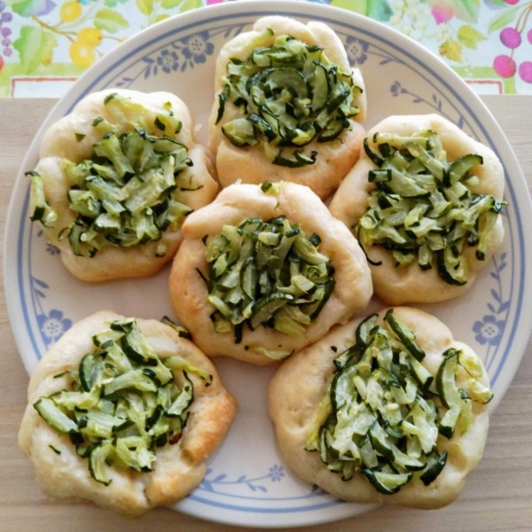 焼くと美味しい！ きゅうりのタルトパン