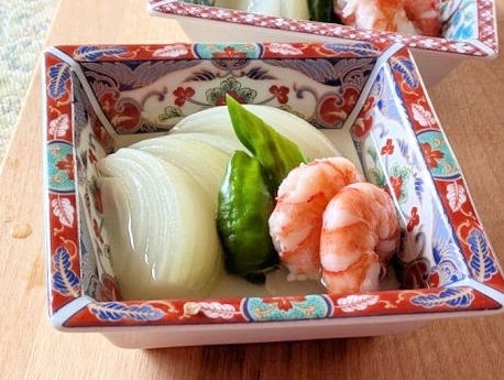 新たまねぎと海老の冷やし鉢♪