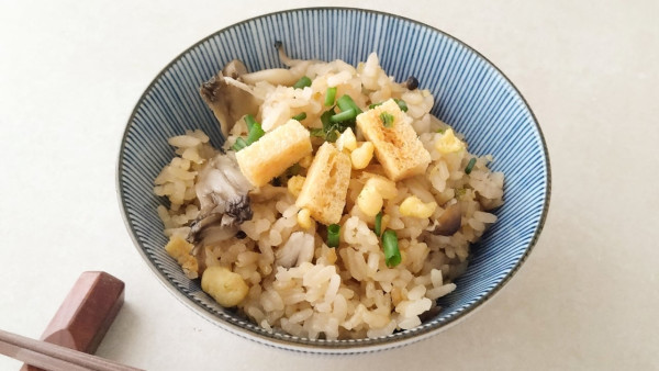 『おあげ&あげ玉入り きのこの炊き込みご飯』