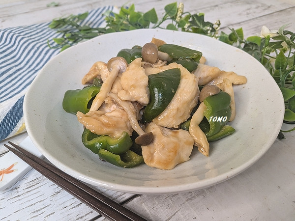 ご飯が進む♪ピーマンと鶏むね肉の味噌オイ炒め